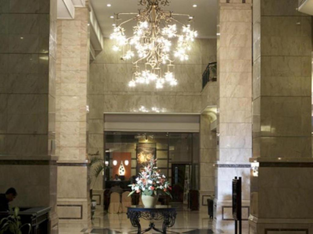 Grand Cempaka Business Hotel Jakarta Ngoại thất bức ảnh