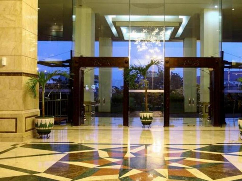 Grand Cempaka Business Hotel Jakarta Ngoại thất bức ảnh