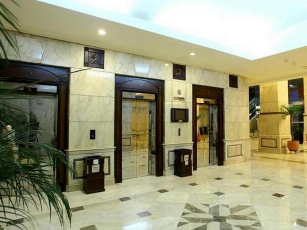 Grand Cempaka Business Hotel Jakarta Ngoại thất bức ảnh