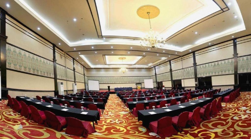Grand Cempaka Business Hotel Jakarta Ngoại thất bức ảnh